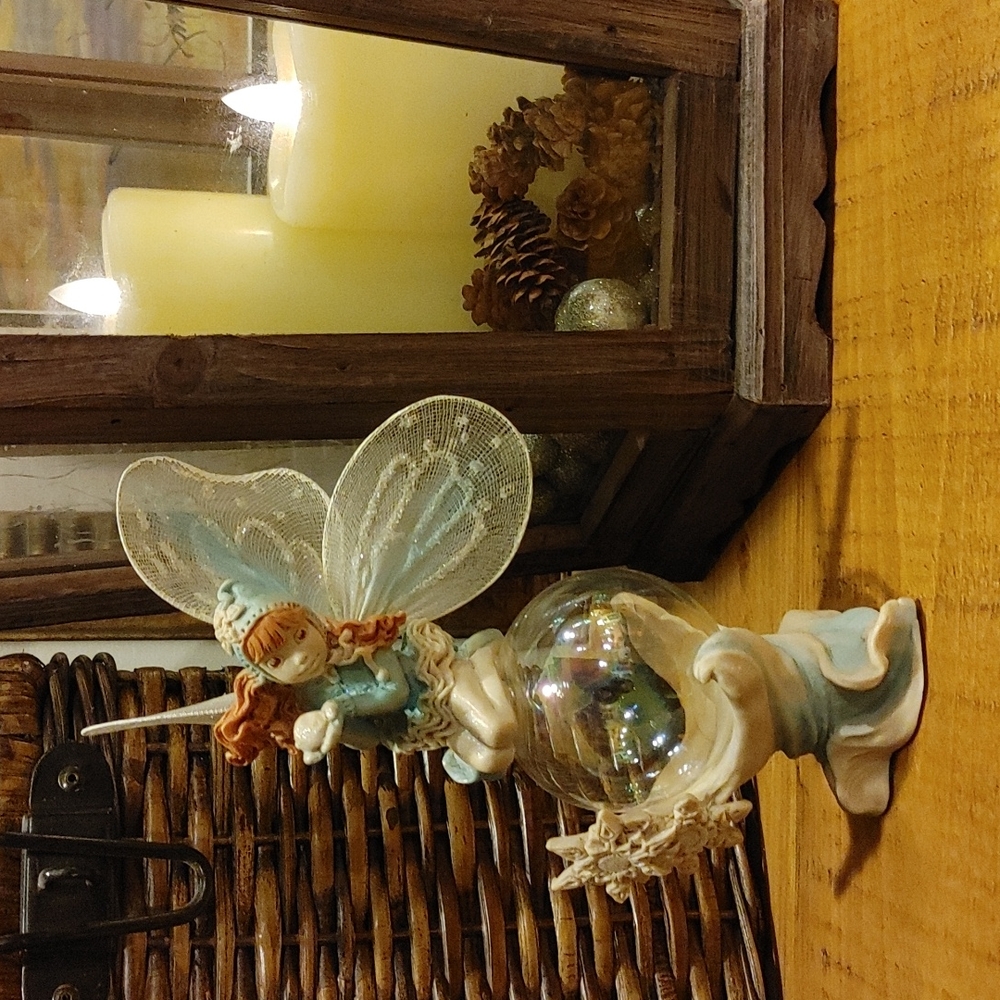 VINTAGE Radcliffe Bubble Fairy "Snow".